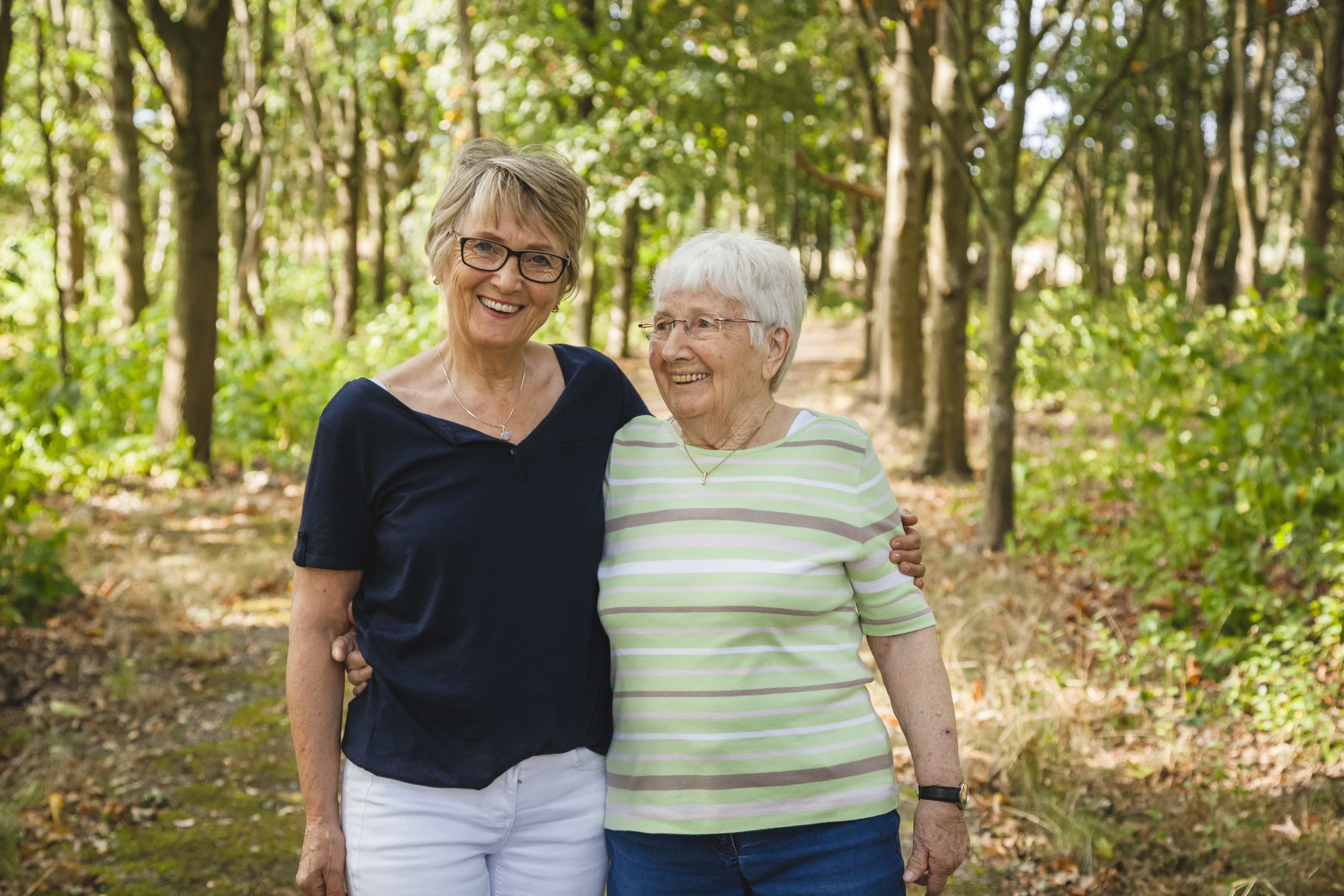 Interactive Aphasia and Cognitive Therapy for Adults: Real-Life Activities That Build Communication and Independence